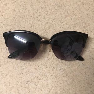 Cat eye sunglasses